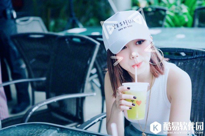 b612咔叽APP的玩法介绍  b612咔叽贴纸特效怎么用