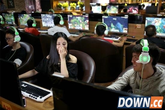 网络女主播镜头后的生活