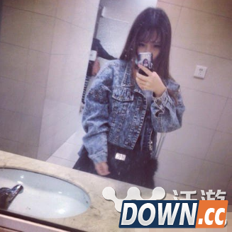 斗鱼TV惊现女主播夫妻档直播床戏