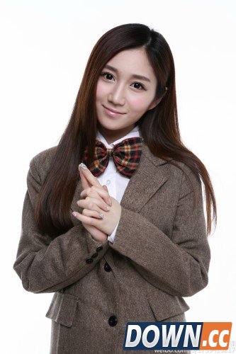 主播小悠加盟电竞比赛