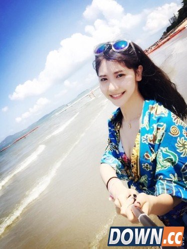 李梦颖现身某游戏网剧剧组