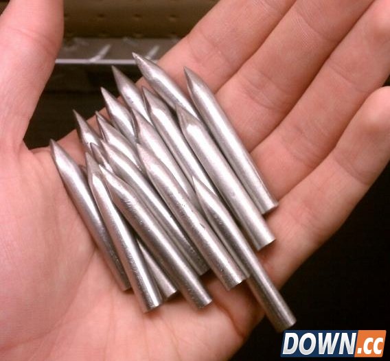 外国牛人制作高斯枪