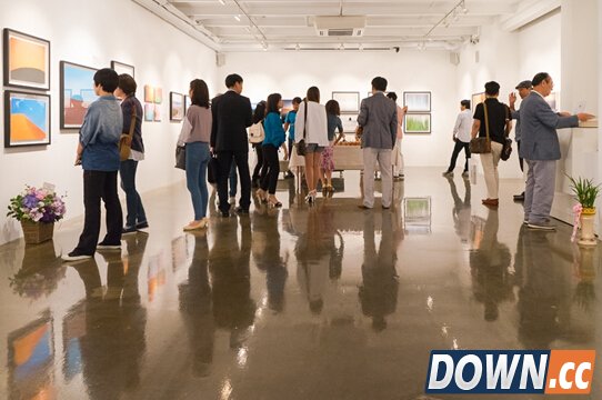 长腿叔叔跨国盗图被全面封号