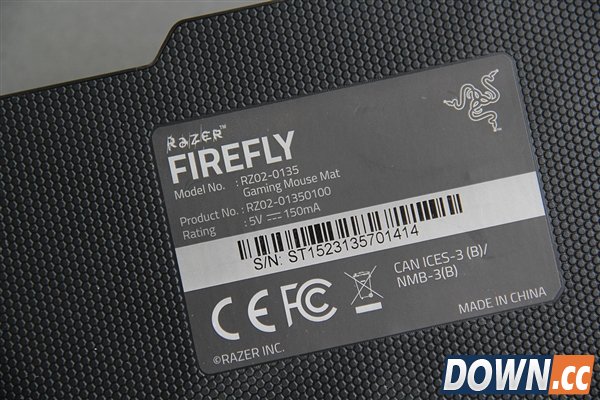 灯厂新玩具 Razer发光鼠标垫Firefly图赏