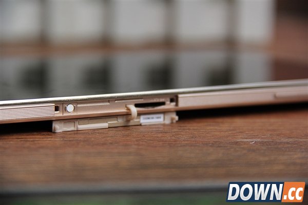 99.5%金属附体！华为全新8寸平板M2图赏