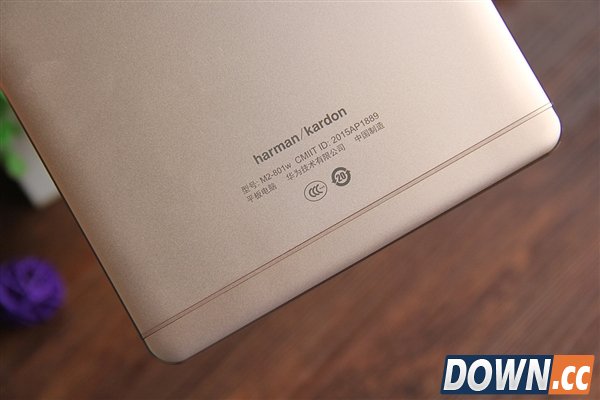 99.5%金属附体！华为全新8寸平板M2图赏