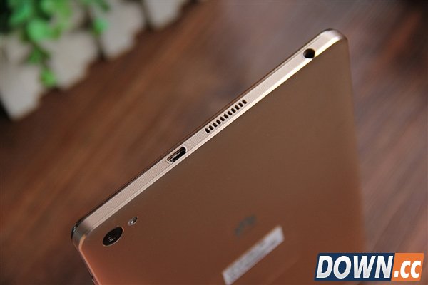 99.5%金属附体！华为全新8寸平板M2图赏