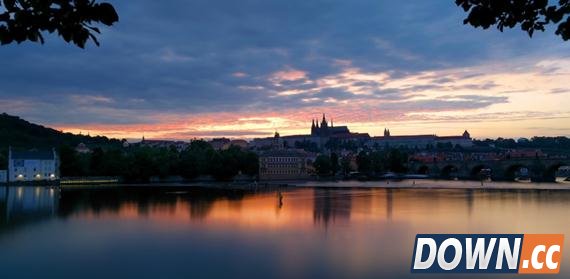 她拿什么征服了布拉格