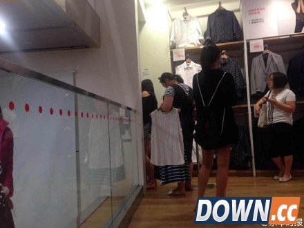 优衣库不雅视频火爆：北京朝阳警方介入调查