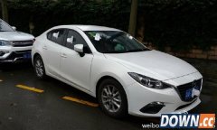 路边乱停车 被贴卫生巾