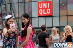 试衣间不雅视频当事男女遭人肉：在校大学生