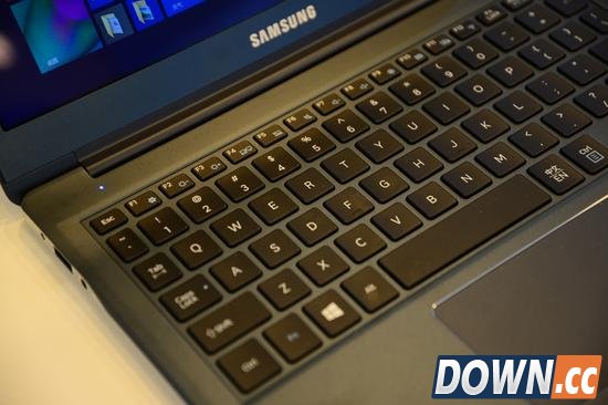 三星ATIV Book 9评测：轻薄本中的典范.jpg