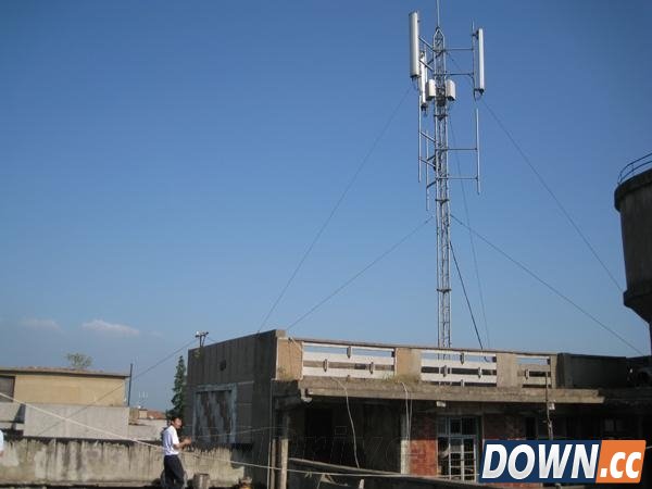 居民多次投诉 联通、电信、移动联合关基站