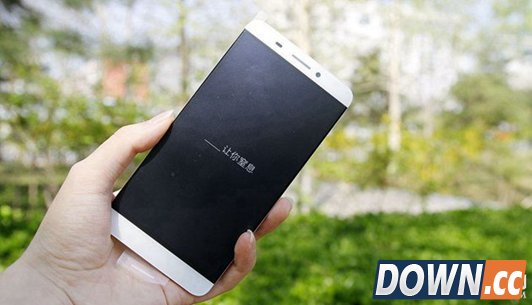 教你分辨：2015上半年那些真真假假的“无边框”手机