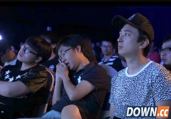 Sky李晓峰首款创业鼠标发布!王思聪捧场