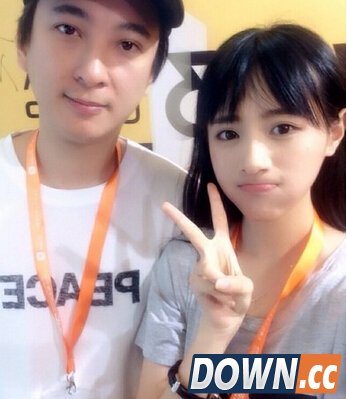 王思聪参观2015上海ChinaJoy门口被工作人员阻拦