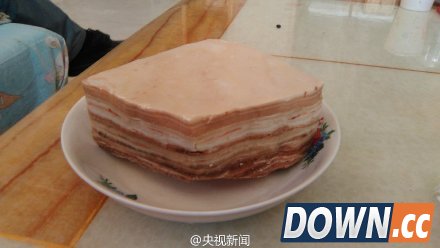 一亿年前“五花肉”石头