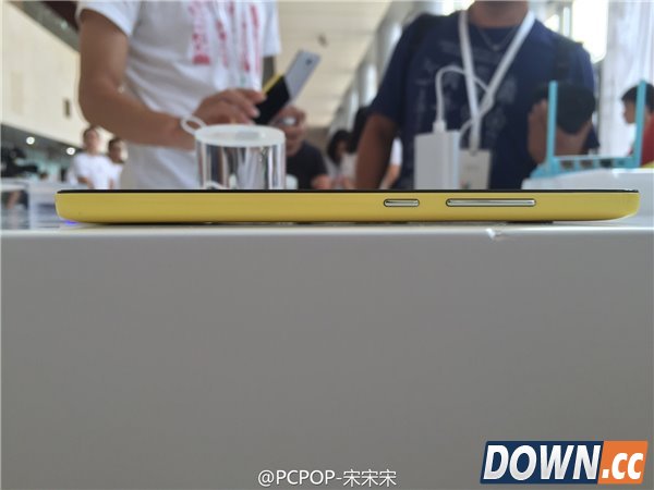 红米Note2真机图