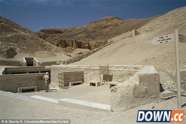 考古学家发现疑似图坦卡蒙生母墓