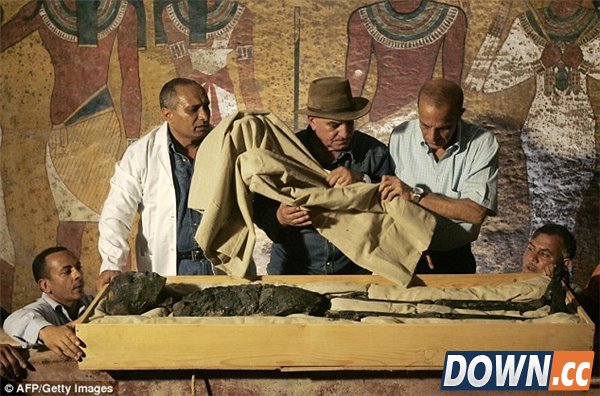 考古学家发现疑似图坦卡蒙生母墓