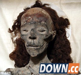 考古学家发现疑似图坦卡蒙生母墓