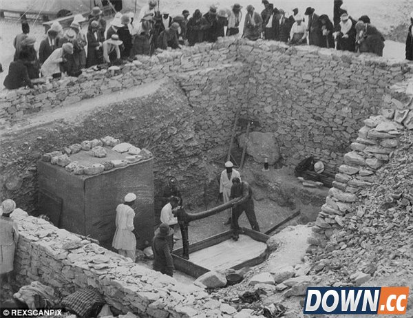 考古学家发现疑似图坦卡蒙生母墓