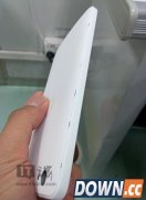 锤子“坚果手机”真机多角度曝光