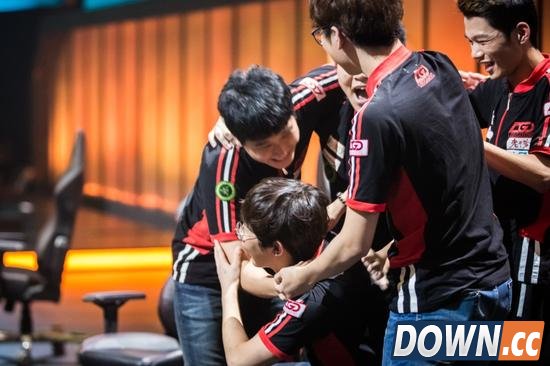 国外lol玩家热议LPL决赛