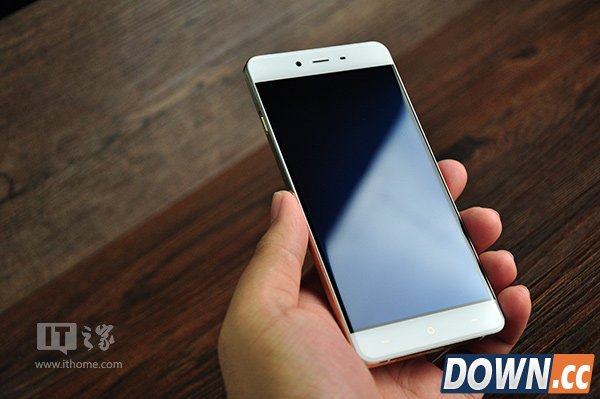 一加手机X皓月白开箱图赏