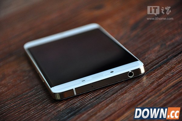 一加手机X皓月白开箱图赏