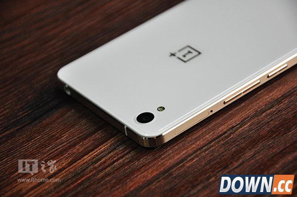 一加手机X皓月白开箱图赏