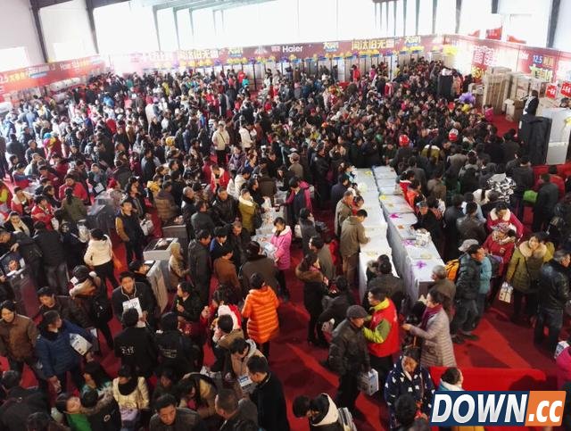 易北辰：从万人空巷到百万人抢购