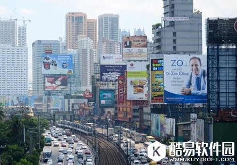 Win10升级弹窗惊现于菲律宾巨大广告牌