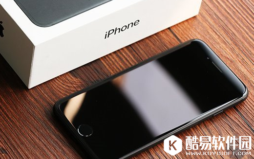 外媒：苹果iPhone8 Plus将采用美国产曲面OLED屏幕