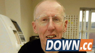 机械师成功修好了自己的心脏