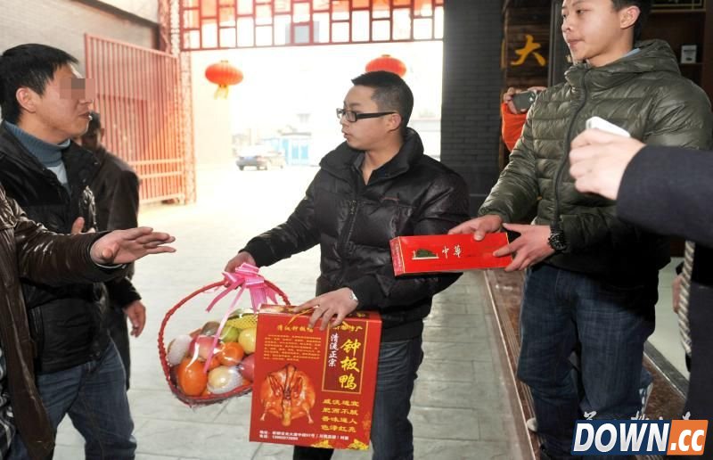 卡上无故冒出240万 还回去好艰难