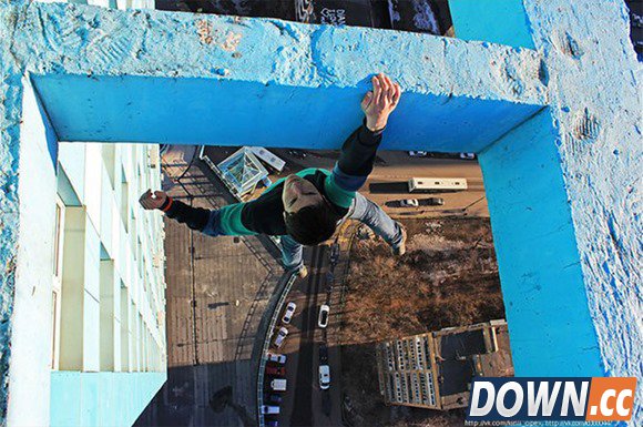 Russian-City-Climber-Takes-Incredible-Photos