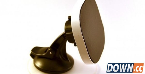 吸附式无线充电底座亮相 兼容大部分手机