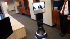 员工们颤抖吧 “老板”将时刻盯着你