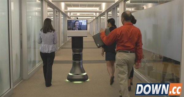 员工们颤抖吧 “老板”将时刻盯着你