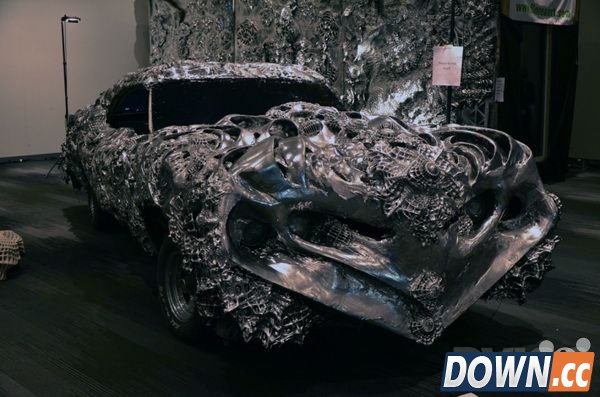 太牛了：全球首款液态金属打造的汽车