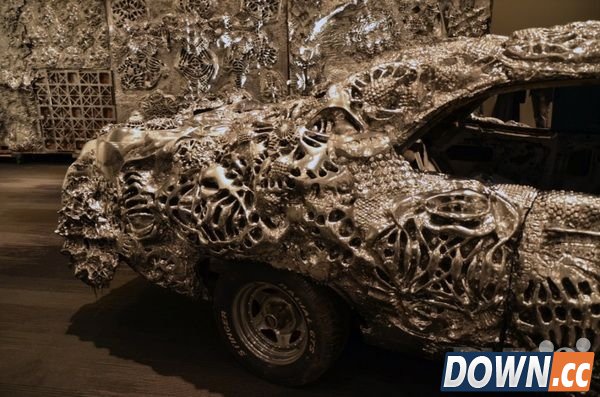 太牛了：全球首款液态金属打造的汽车