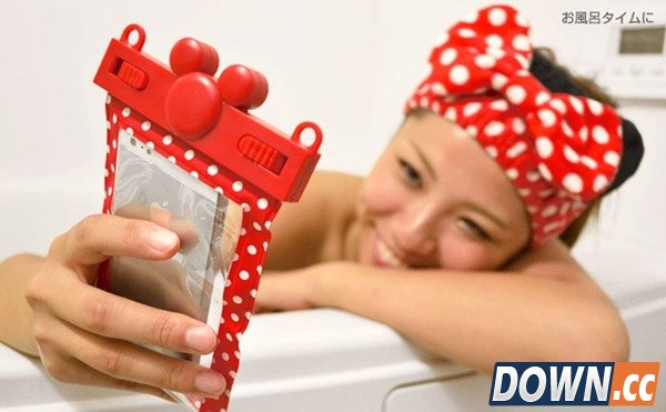 有了这个手机套 再也不怕手机掉进厕所