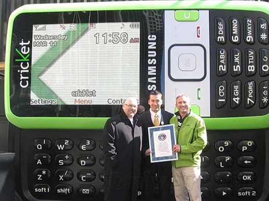 看史上最大最重的手机