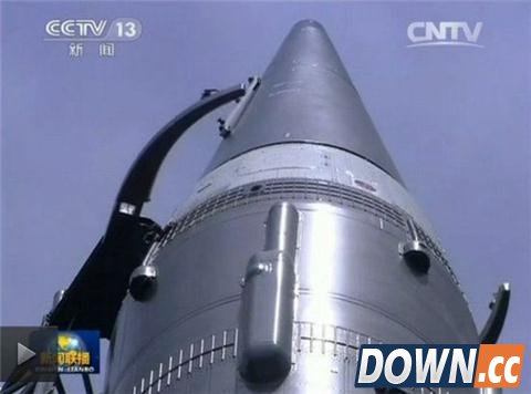 央视曝二炮导弹试射罕见照 