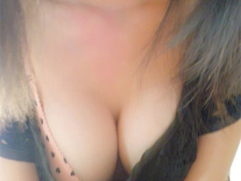 怎样拍照使得女生显胸大  第二季