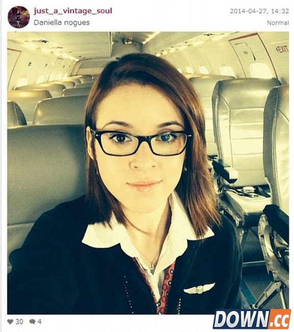 这组自拍你肯定喜欢：各国制服空姐