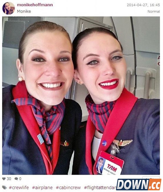 这组自拍你肯定喜欢：各国制服空姐