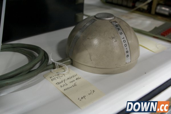 鼠标啊，你还活着