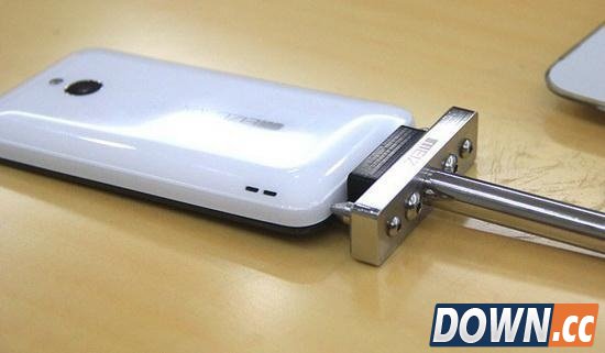 十大反人类手机设计 苹果诺基亚均中枪